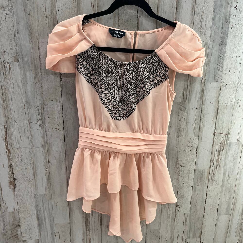 Bebe Peach Embroidered Bib Drape High Low Top Cap Sleeve 2010s Women’s Size 0‎
